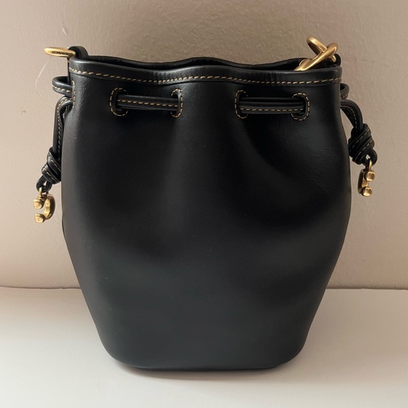 Coach 1941 Camila Bucket Crossbody Bag in Brass/Black Glovetanned Leather NWT - Picture 5 of 9